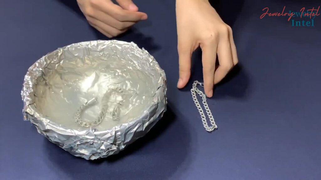 dip silver in baking soda solution