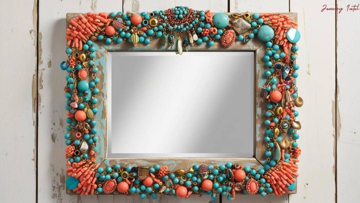 mirror frame upcycled with broken jewellery